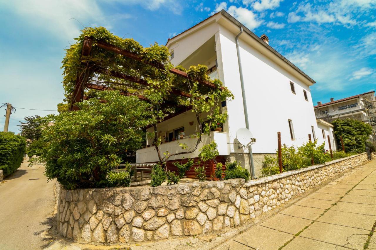 Apartments Edo With Terrace Baska  Exterior photo